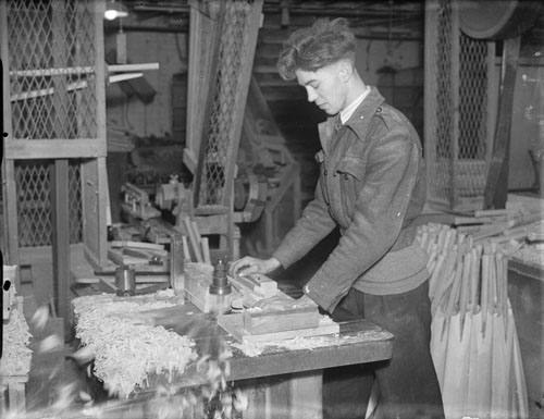 MCC Cricket bat Manufacturing Tavistock Street